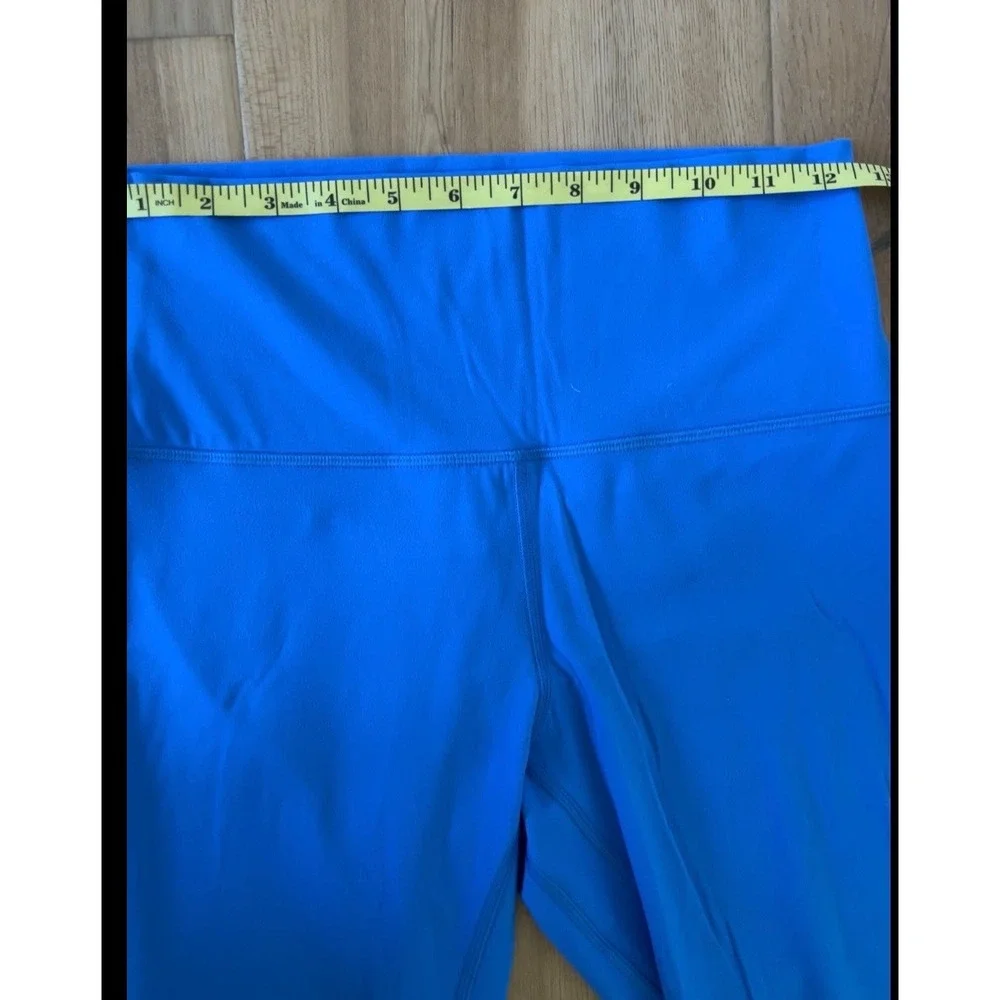HeyNuts 2-Piece Blue Activewear Set- Built-In Bra Tank (L) & Leggings (M)